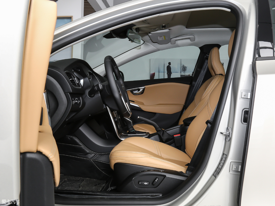 2018���֠���V40 1.5T T3 ���ݰ�