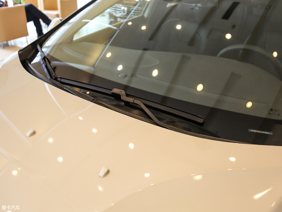 2018���֠���V40 1.5T T3 ���Ű�