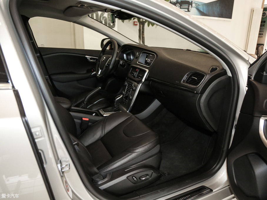 2018֠V40 1.5T T3 Ű