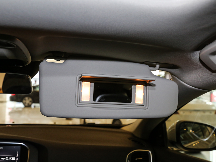 2018֠V40 1.5T T3 Ű