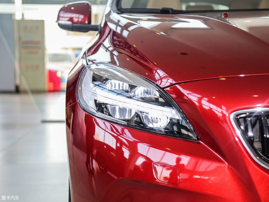 2018���֠���V40 1.5T T3 ���ݰ�