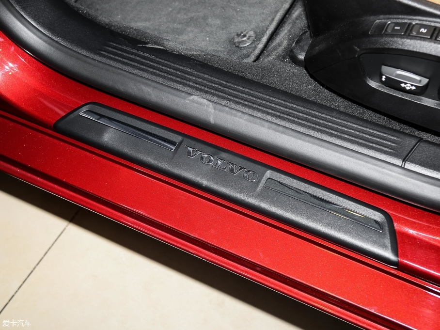 2018֠V40 1.5T T3 ݰ