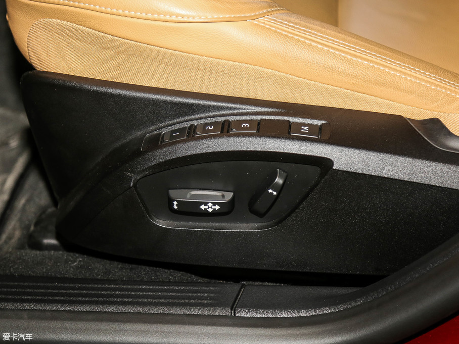 2018֠V40 1.5T T3 ݰ