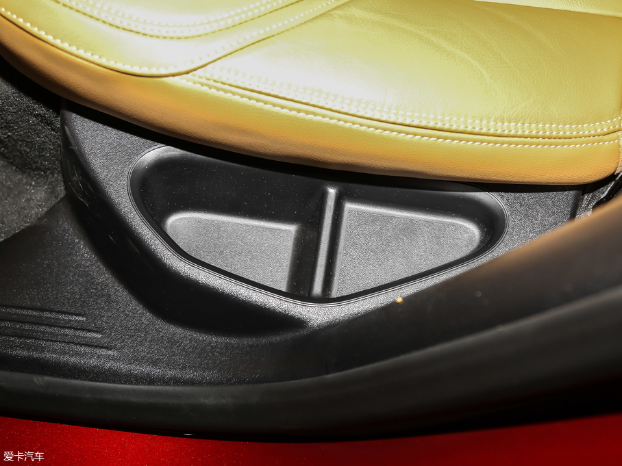 2018֠V40 1.5T T3 ݰ