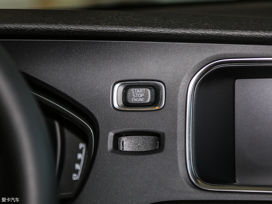 2018֠V40 1.5T T3 ݰ