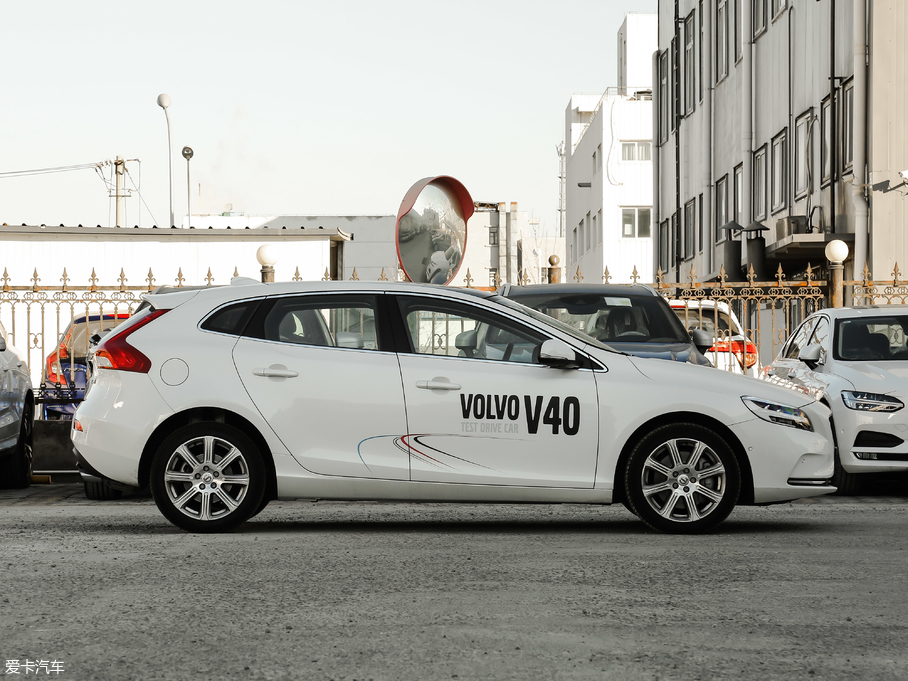 2018֠V40 1.5T T3 Ű