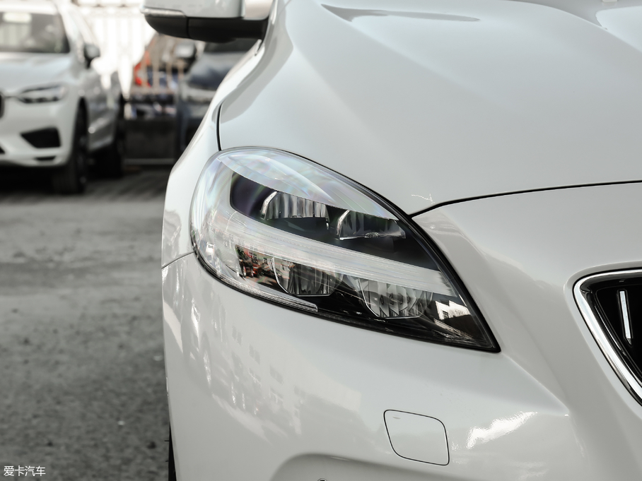 2018֠V40 1.5T T3 Ű