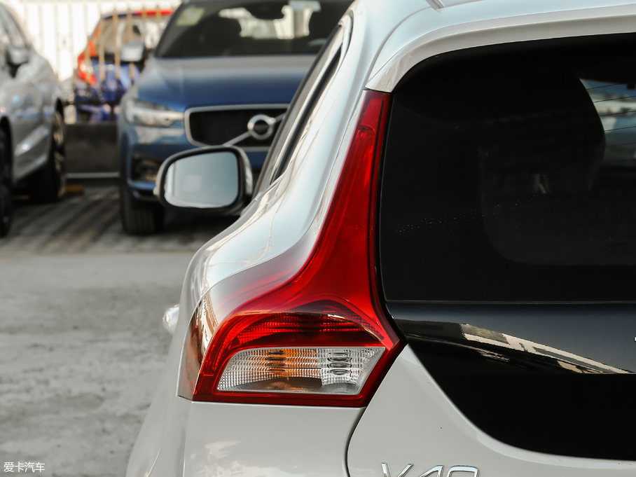 2018֠V40 1.5T T3 Ű