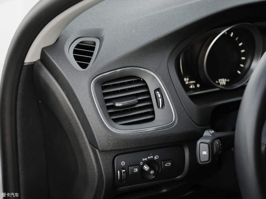 2018֠V40 1.5T T3 Ű