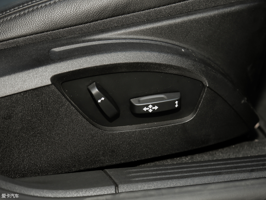 2018֠V40 1.5T T3 Ű