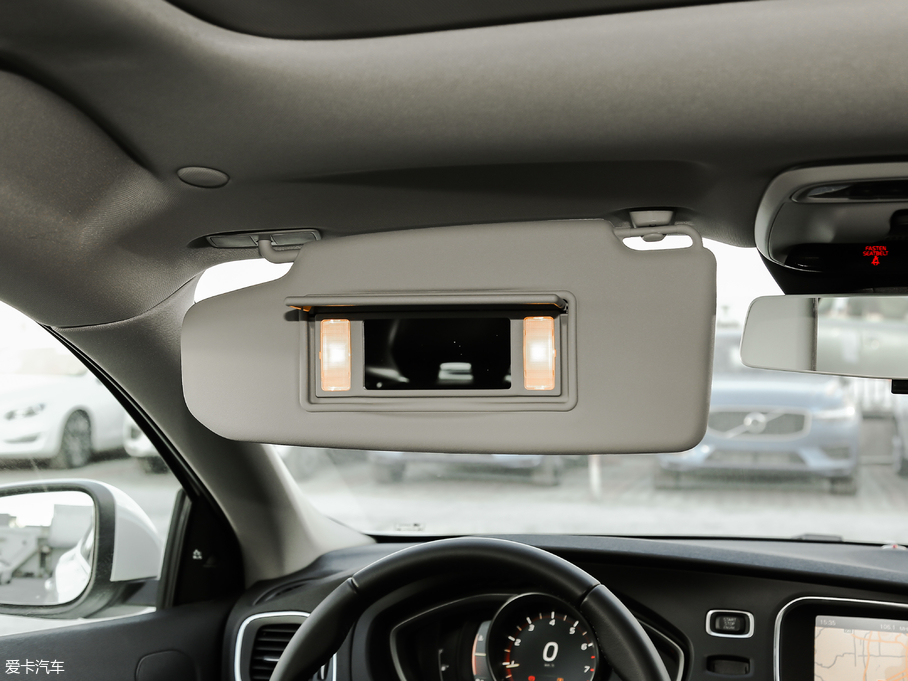 2018֠V40 1.5T T3 Ű