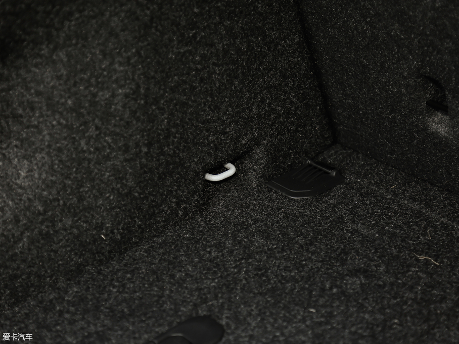 2018֠V40 1.5T T3 Ű