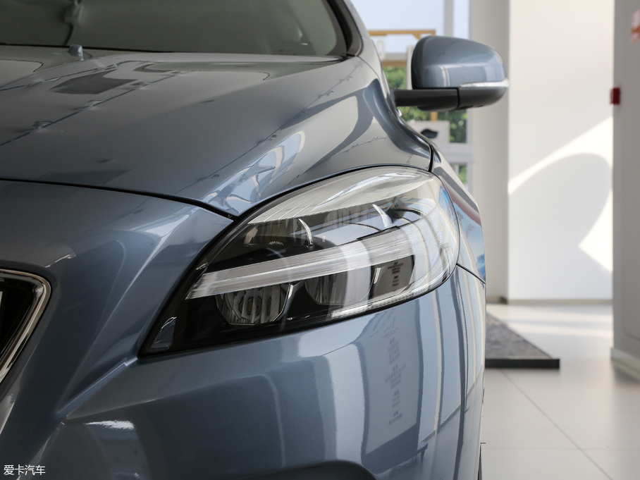 2018֠V40 1.5T T3 Ű