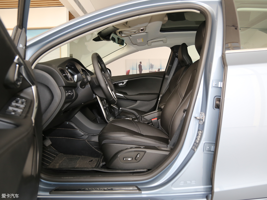 2018֠V40 1.5T T3 Ű