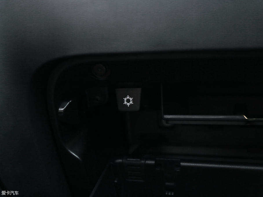 2019֠XC40(M) T5 \ ĺˮ޶