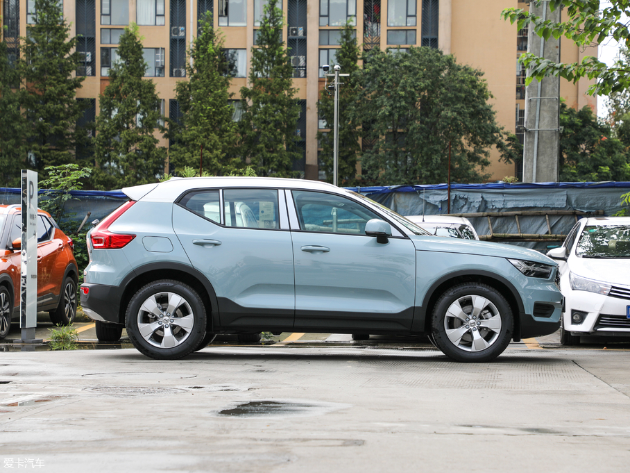 2019ֶXC40() T4  ҹѷ