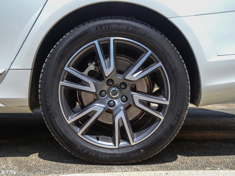 2017֠ V90 2.0T T5 AWD 