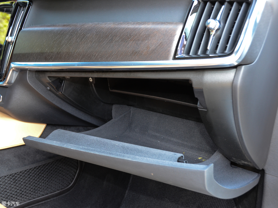 2017֠ V90 2.0T T5 AWD 