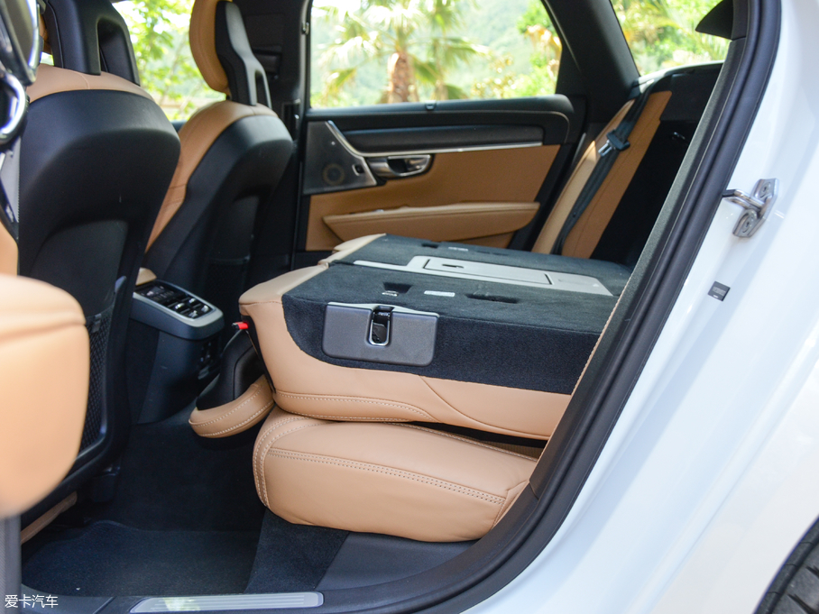2017֠ V90 2.0T T5 AWD 