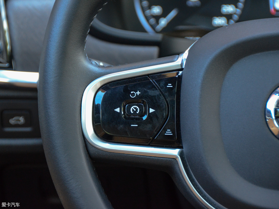 2017֠ V90 2.0T T5 AWD 