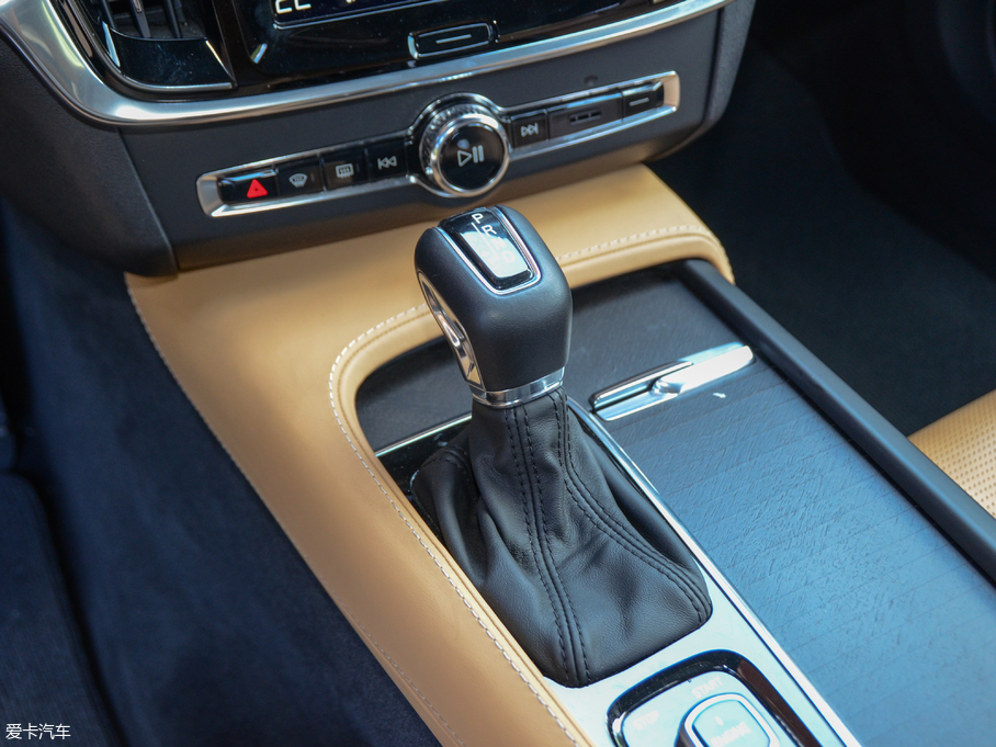 2017֠ V90 2.0T T5 AWD 