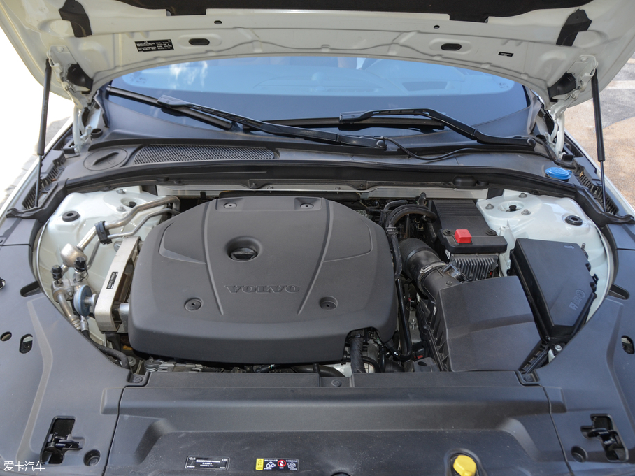 2017֠ V90 2.0T T5 AWD 