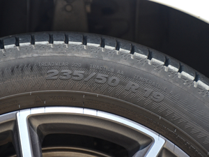 20172.0T T5 AWD  (x)(ji)^