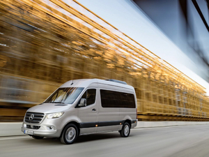 2018������� ���w���^