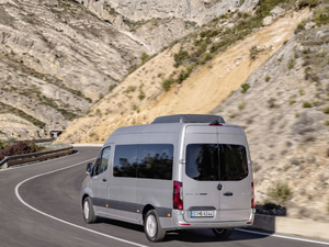 2018������� ���w���^