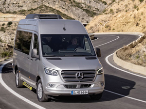 2018������� ���w���^