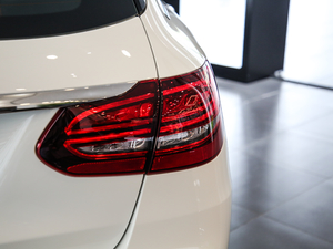 2019款C 260 尾灯