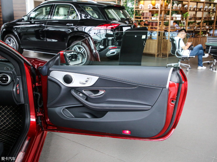 2019YCCoupe C 260 4MATIC I܇