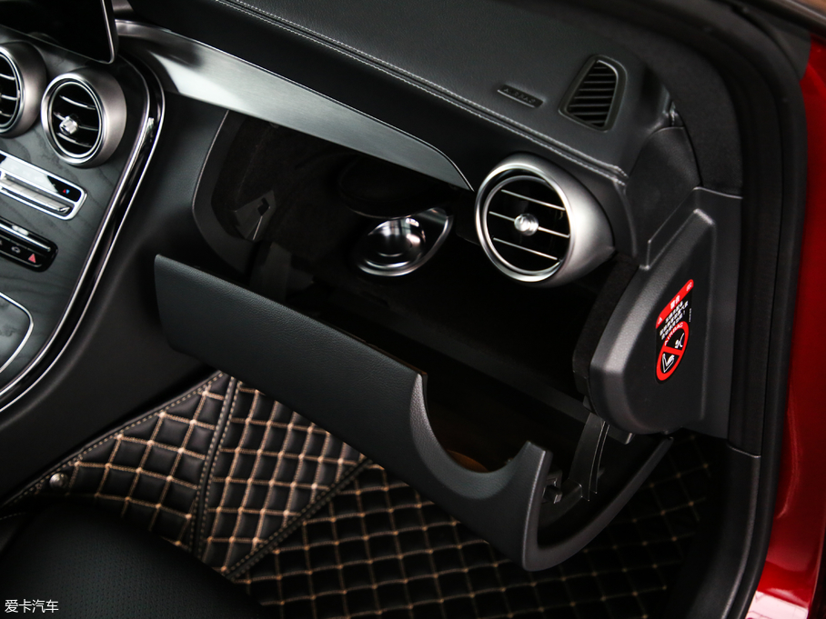 2019YCCoupe C 260 4MATIC I܇