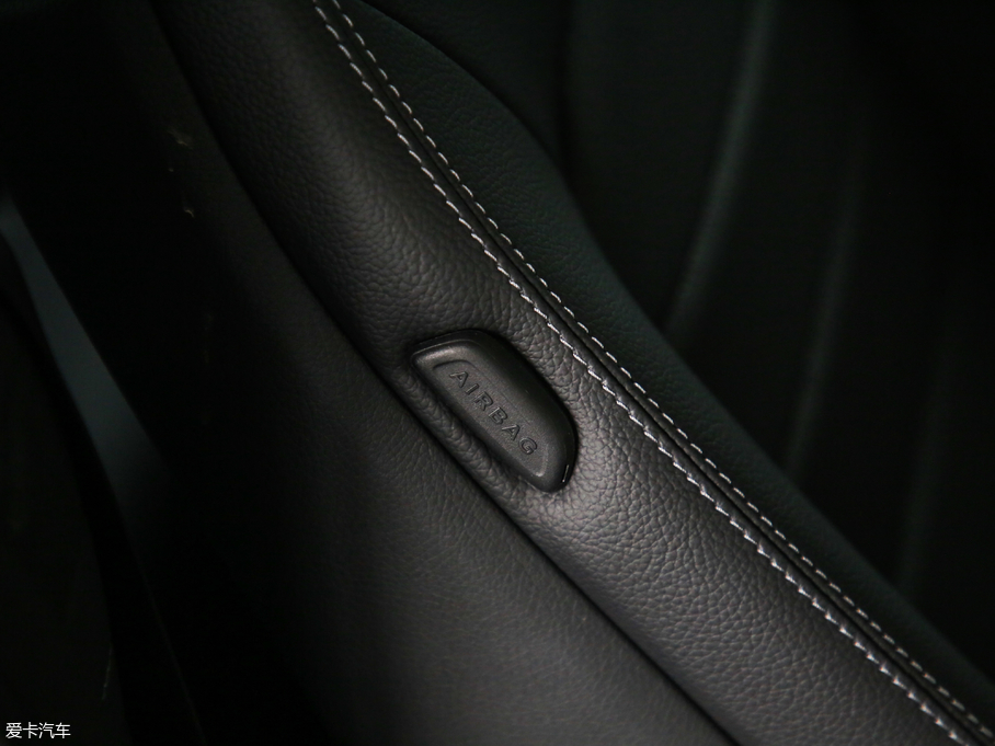 2019YCCoupe C 260 4MATIC I܇