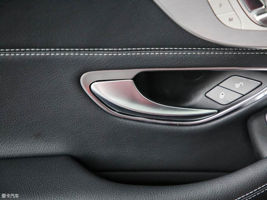 2019YCCoupe C 260 4MATIC I܇