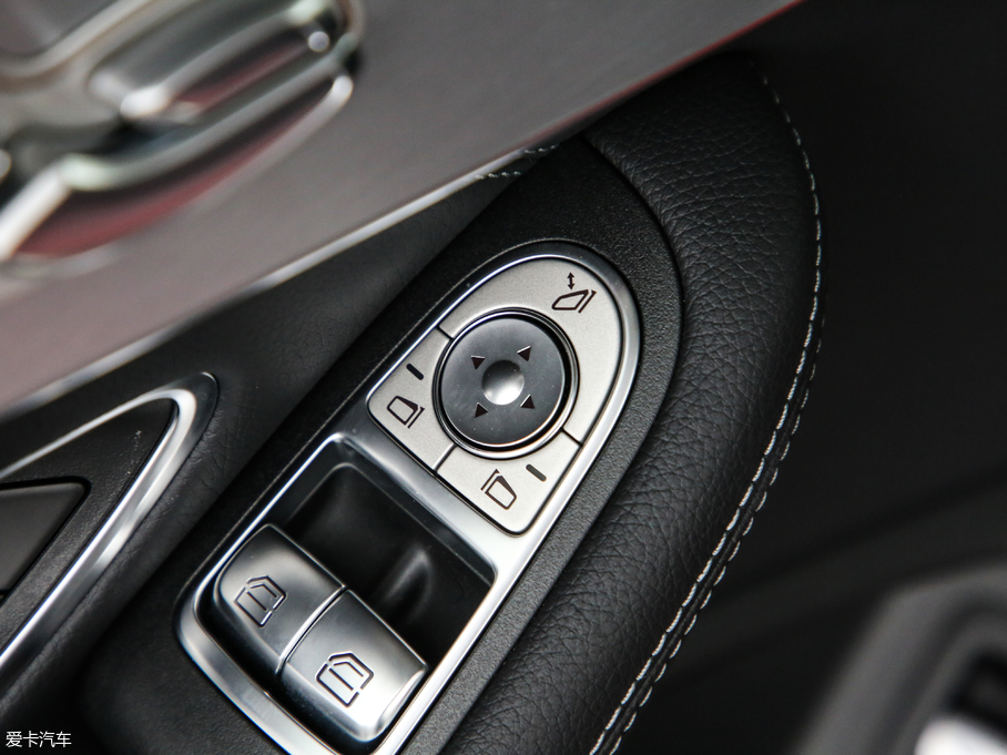 2019YCCoupe C 260 4MATIC I܇