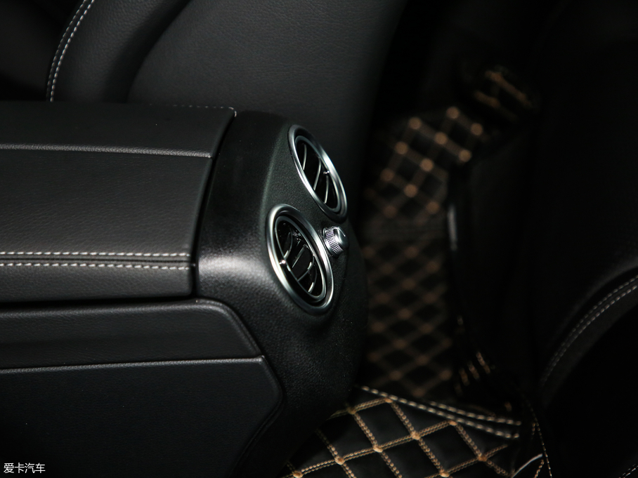 2019YCCoupe C 260 4MATIC I܇