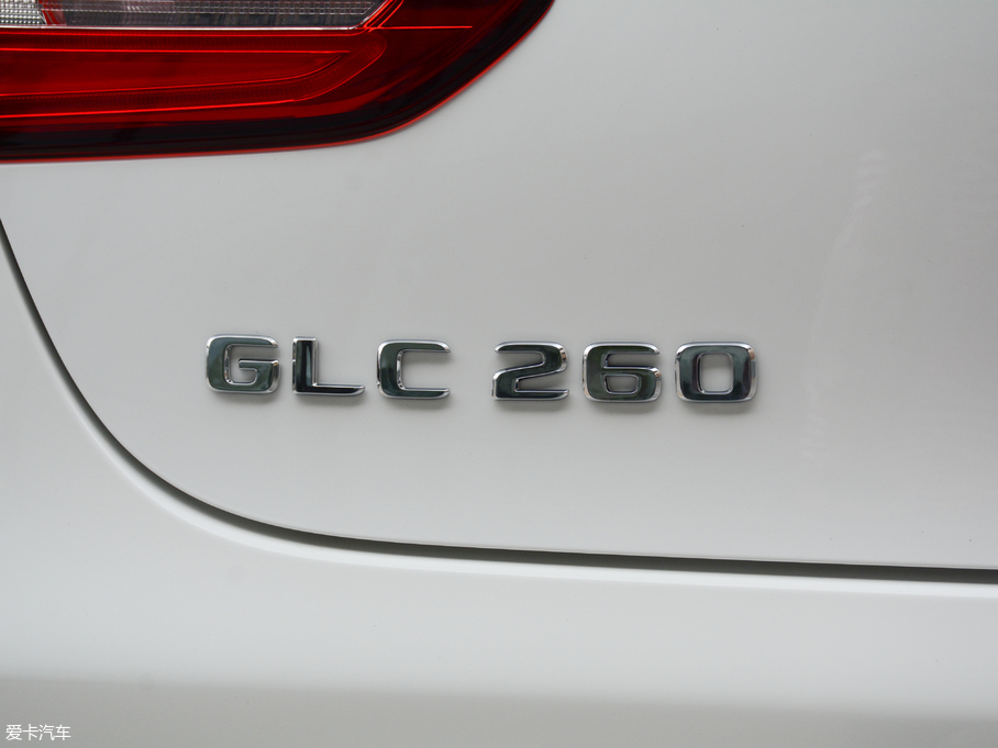 2018GLCSUV GLC 260 4MATIC SUV