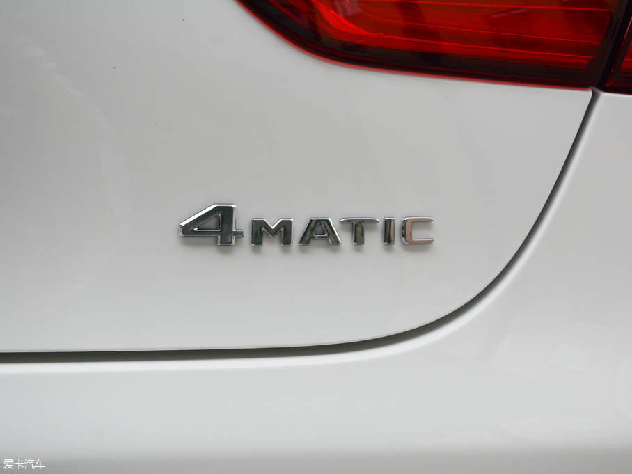 2018YGLCCoupe(M) GLC 260 4MATIC ISUV