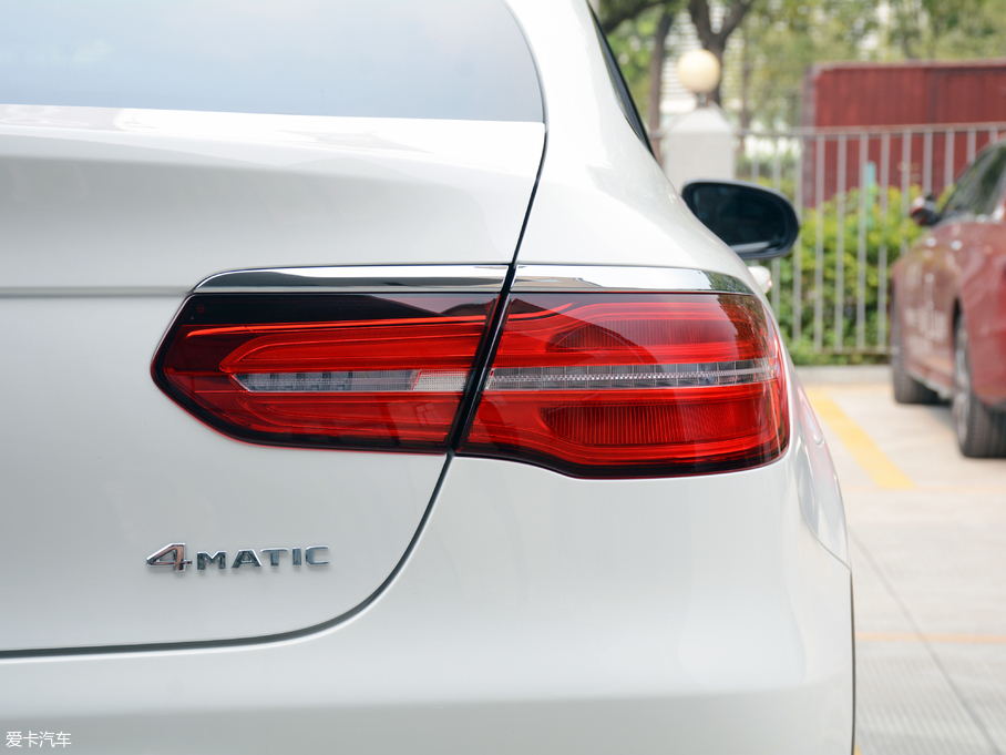 2018YGLCCoupe(M(jn)) GLC 260 4MATIC ISUV