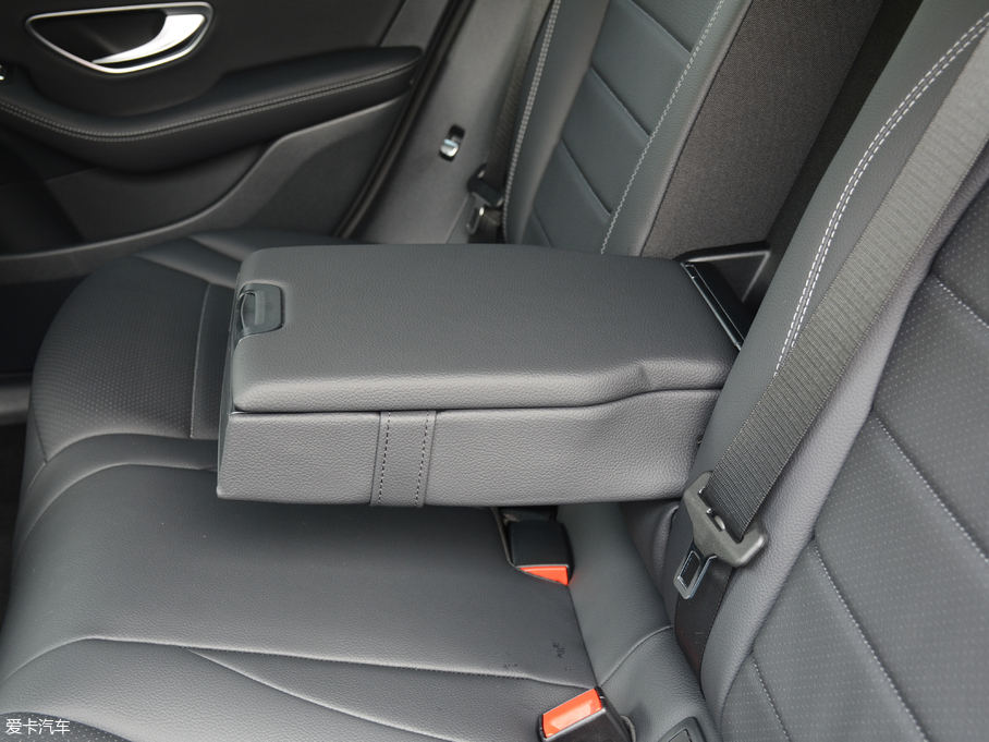 2018YGLCCoupe(M) GLC 260 4MATIC ISUV