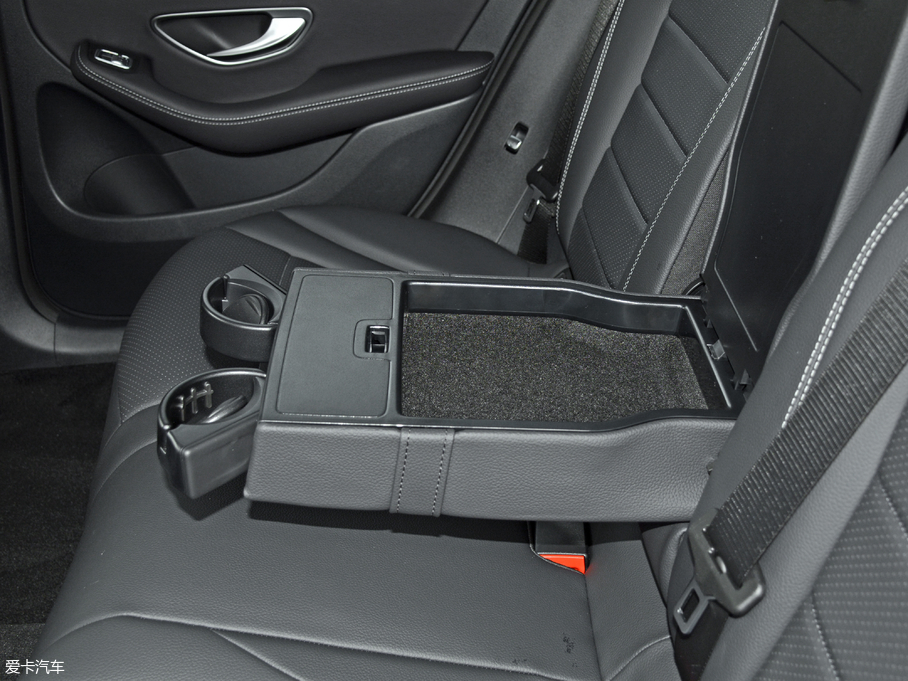 2018YGLCCoupe(M(jn)) GLC 260 4MATIC ISUV