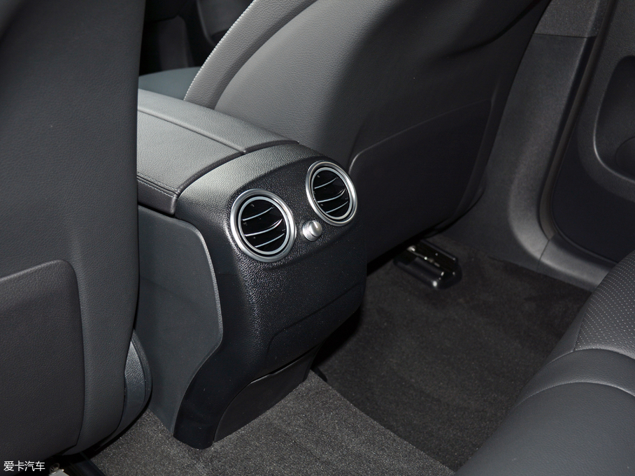 2018YGLCCoupe(M(jn)) GLC 260 4MATIC ISUV