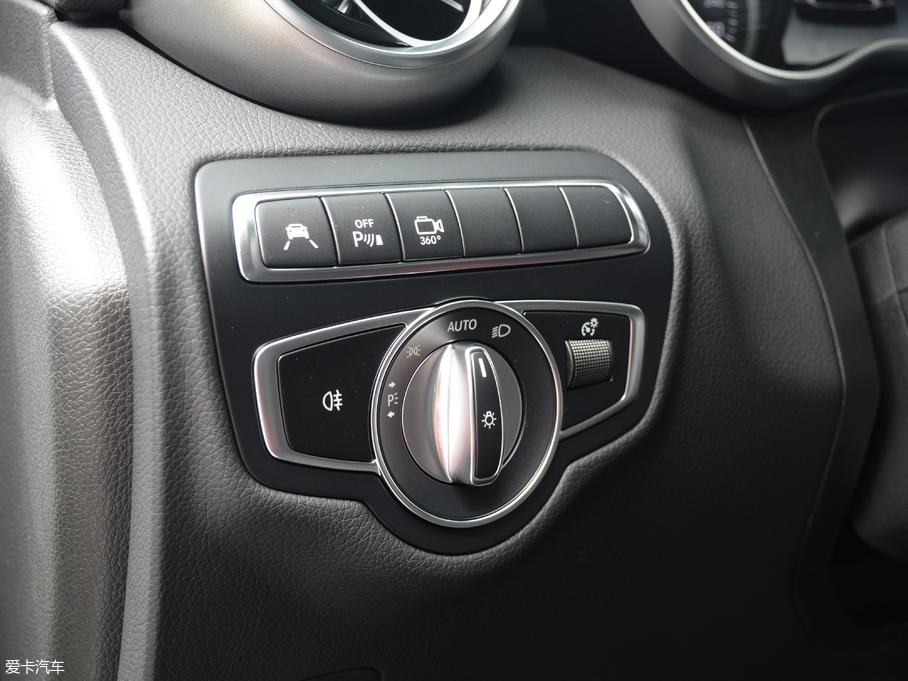 2018YGLCCoupe(M(jn)) GLC 260 4MATIC ISUV