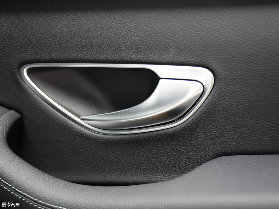 2018YGLCCoupe(M) GLC 260 4MATIC ISUV