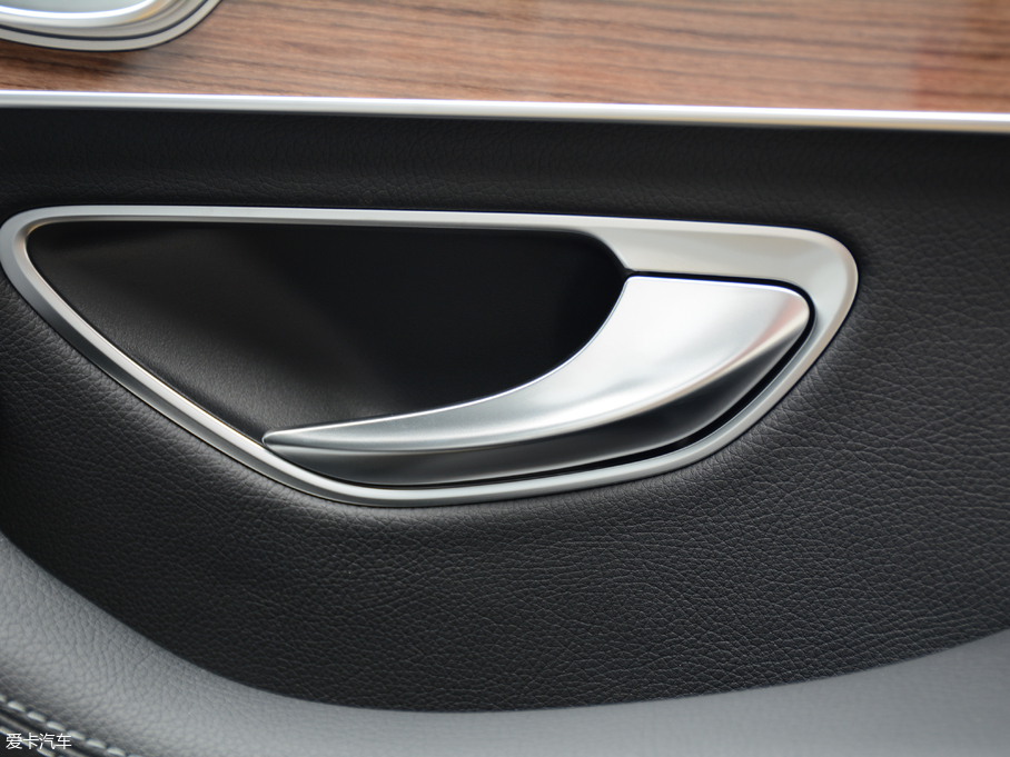 2018YGLCCoupe(M) GLC 260 4MATIC ISUV