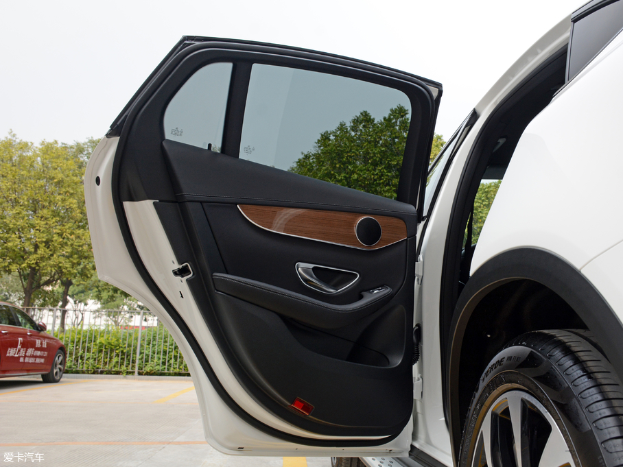 2018YGLCCoupe(M) GLC 260 4MATIC ISUV