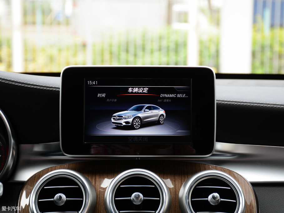 2018��YGLCCoupe(�M(j��n)��) GLC 260 4MATIC �I��SUV