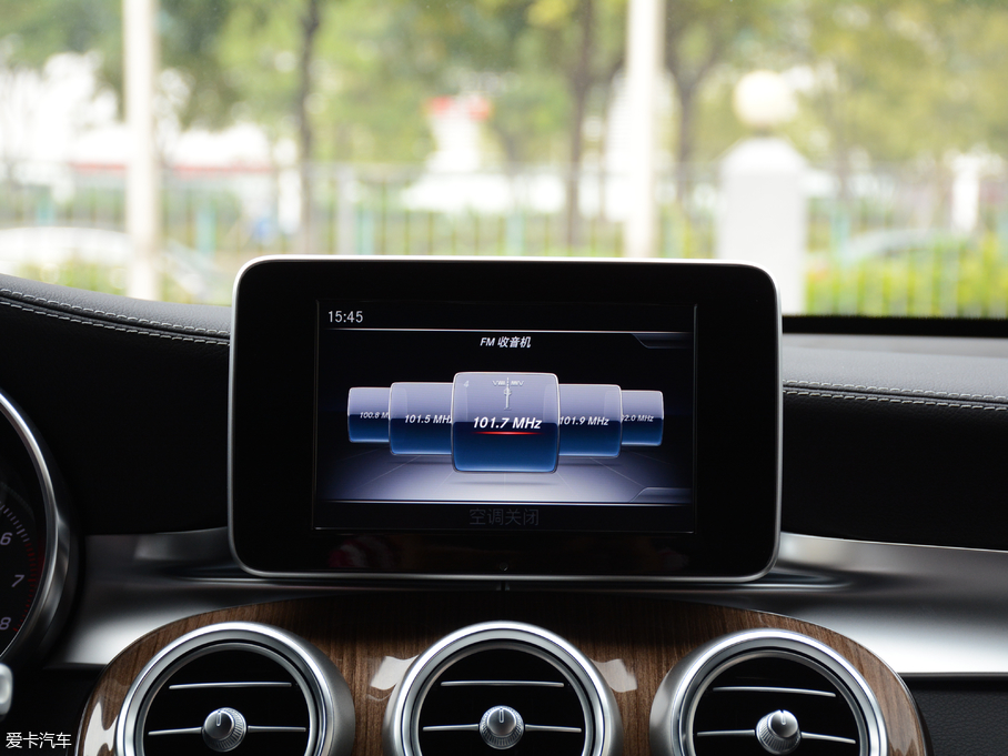 2018��YGLCCoupe(�M��) GLC 260 4MATIC �I��SUV