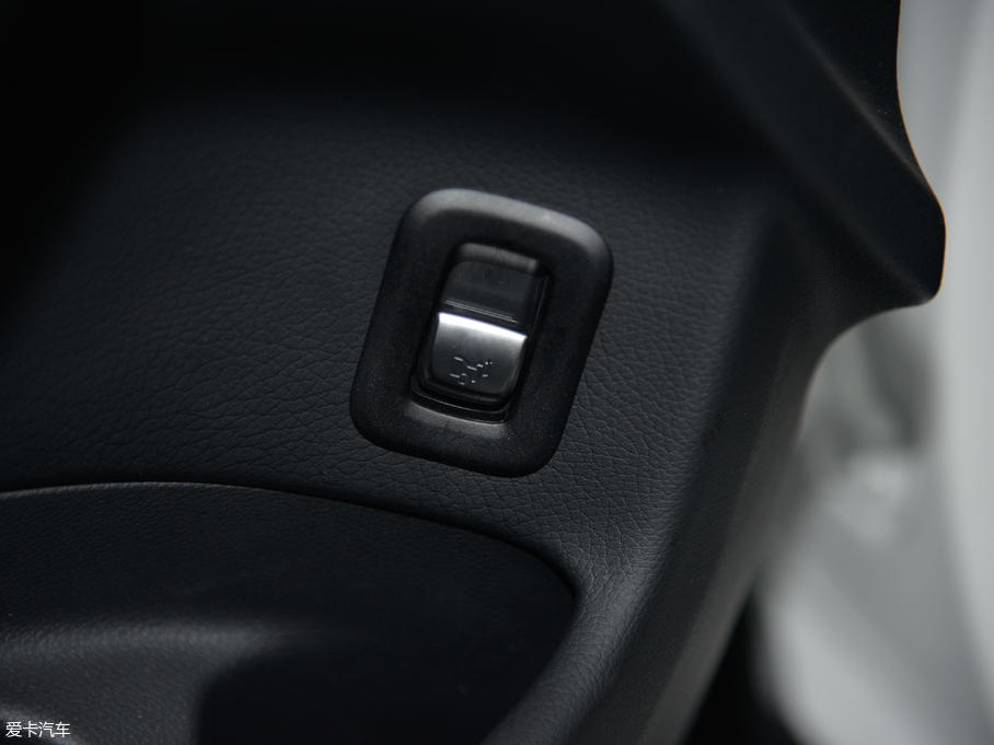 2018YGLCCoupe(M) GLC 200 4MATIC ISUV